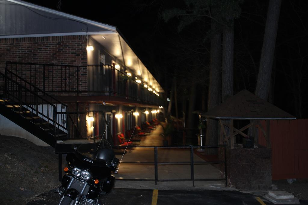 Brydan Suites Eureka Springs Buitenkant foto